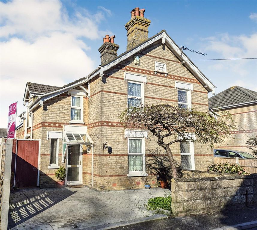 Property photo 1 of 15 1Buckfr.Jpg