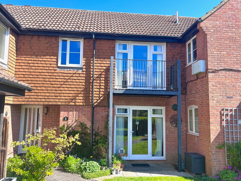 Property photo 1 of 5