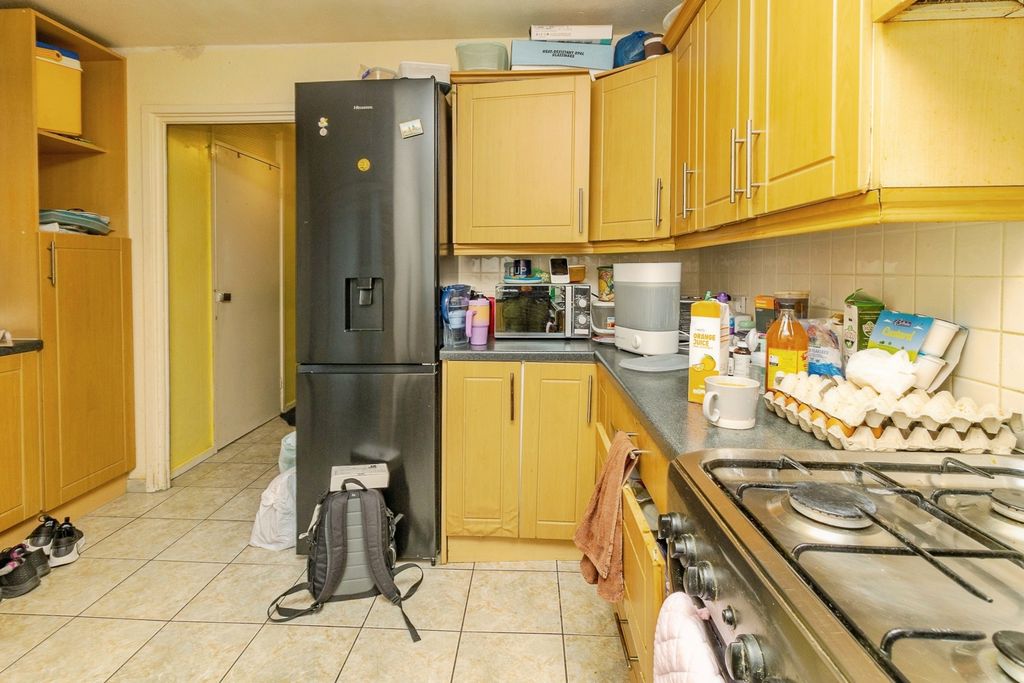 Property photo 2 of 20 Pbox-Img.Jpg