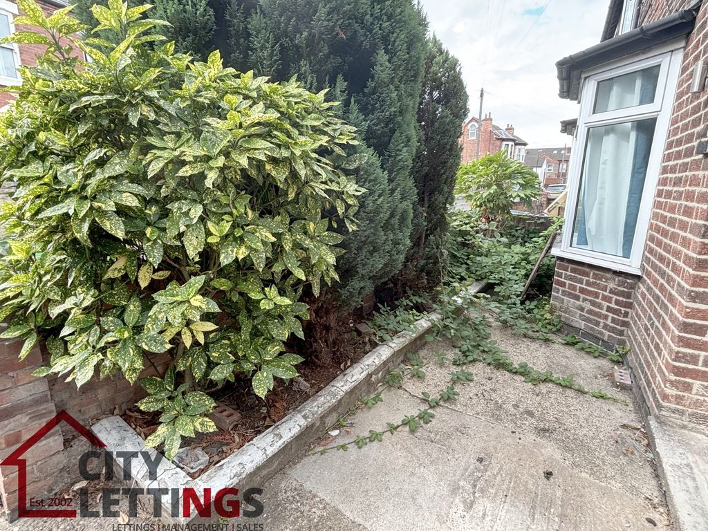 Property photo 3 of 29