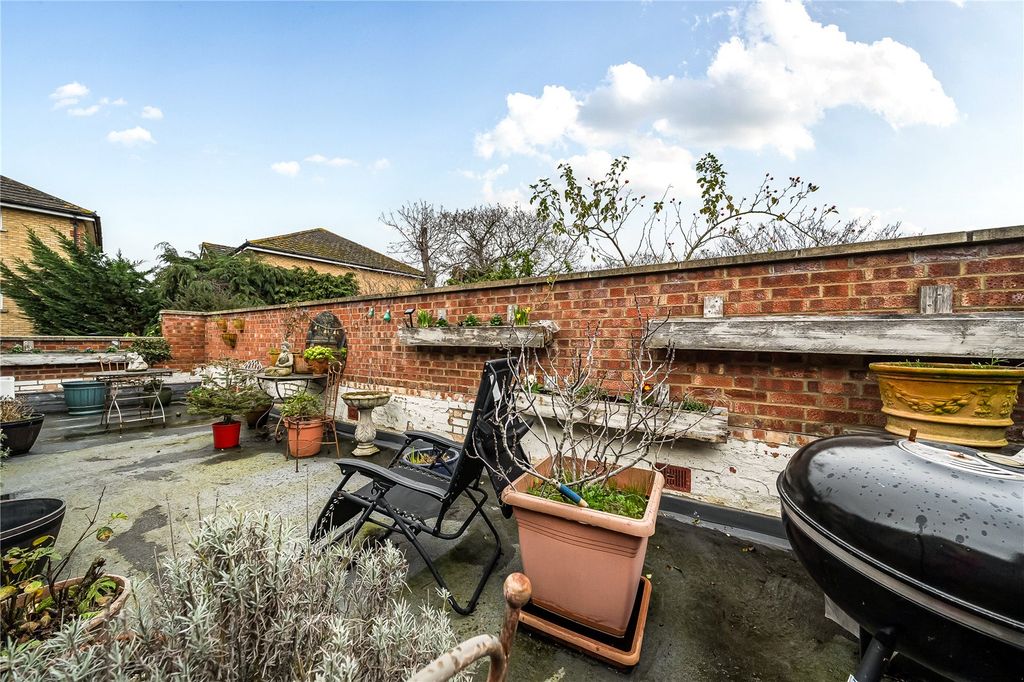 Property photo 3 of 19 Picture No. 13