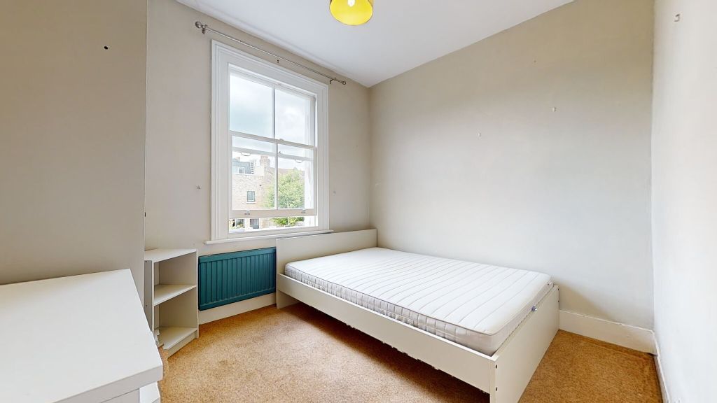 Property photo 2 of 14 Bed2