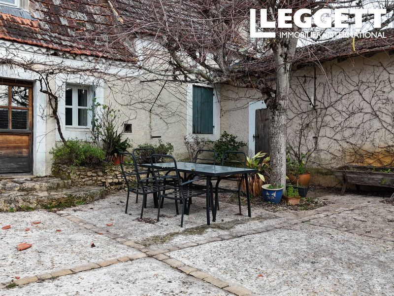 Property photo 2 of 10