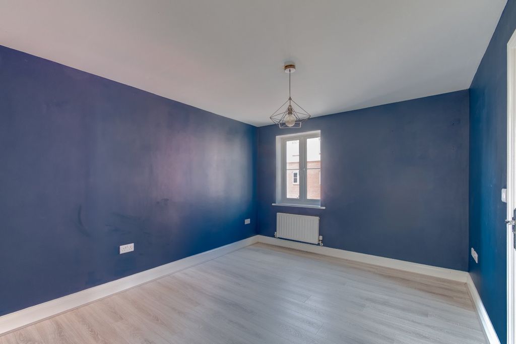 Property photo 2 of 12 Picture No. 03