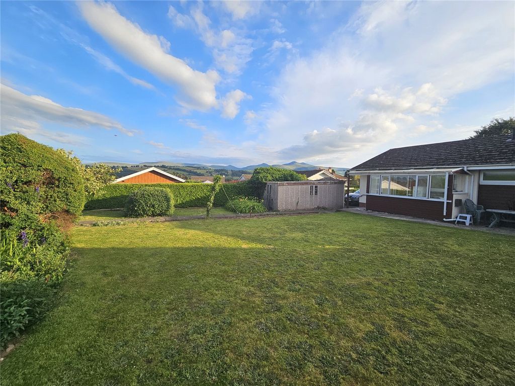Property photo 2 of 14 Picture No. 16