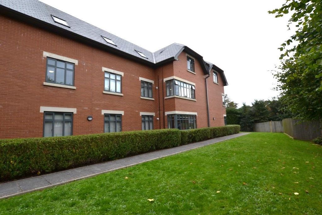 Property photo 2 of 16 12. (8)