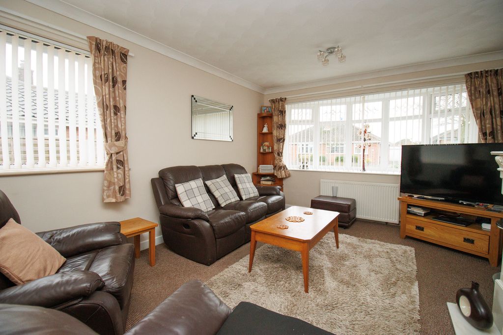 Property photo 3 of 15