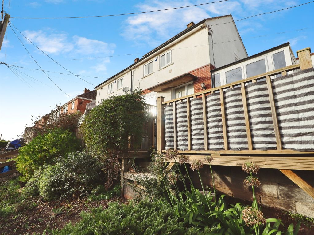 Property photo 1 of 33