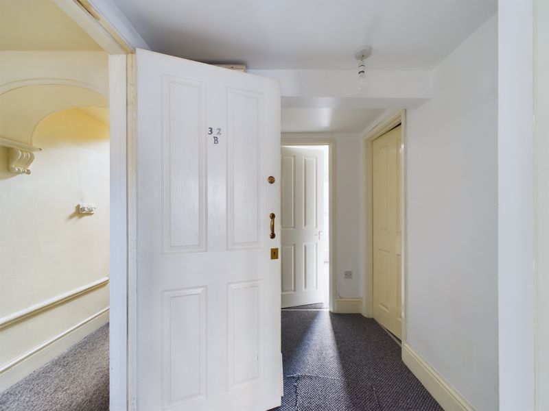 Property photo 3 of 10 Entrance