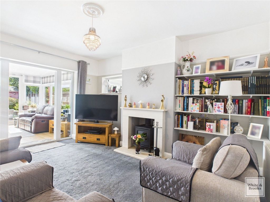 Property photo 2 of 20 Living Room