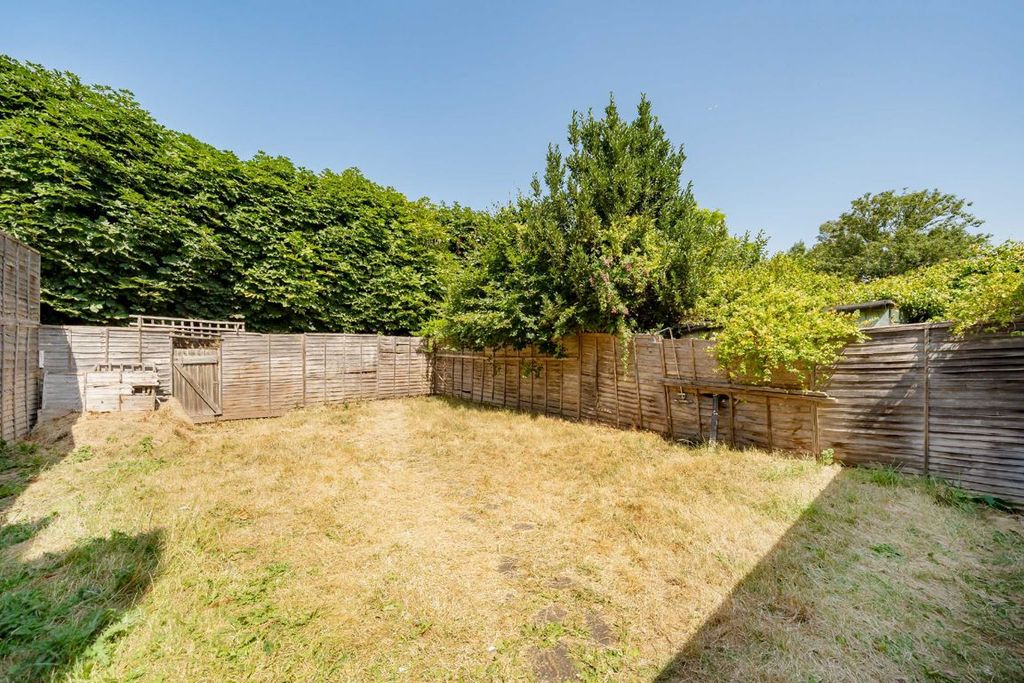 Property photo 3 of 9