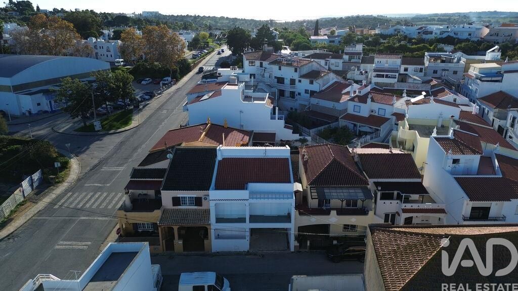 Property photo 1 of 25