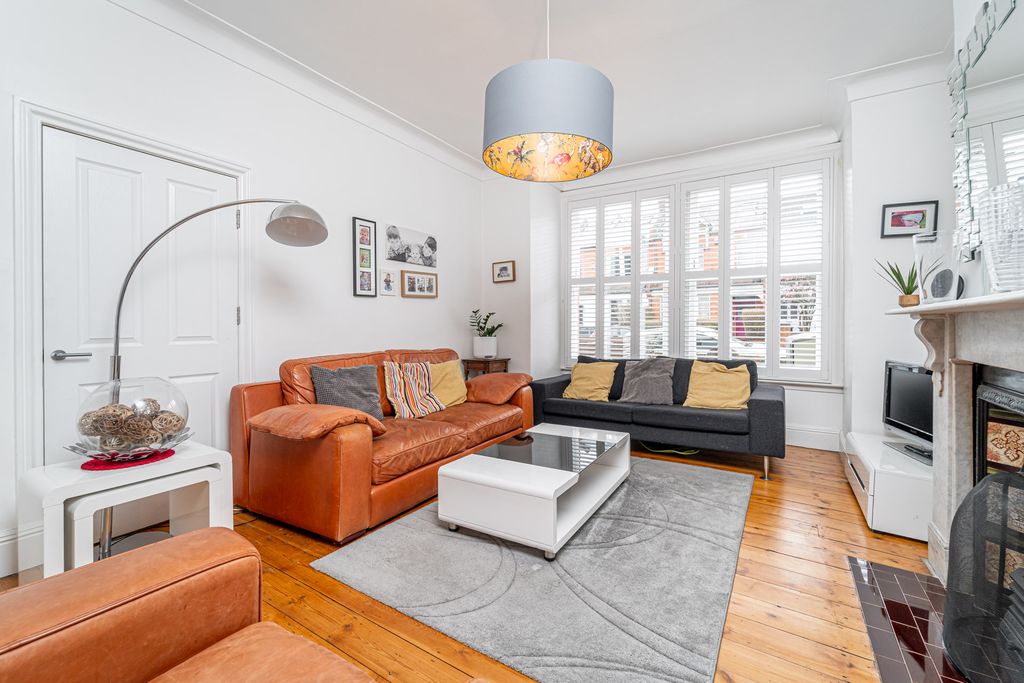 Property photo 2 of 27 Ndb04095