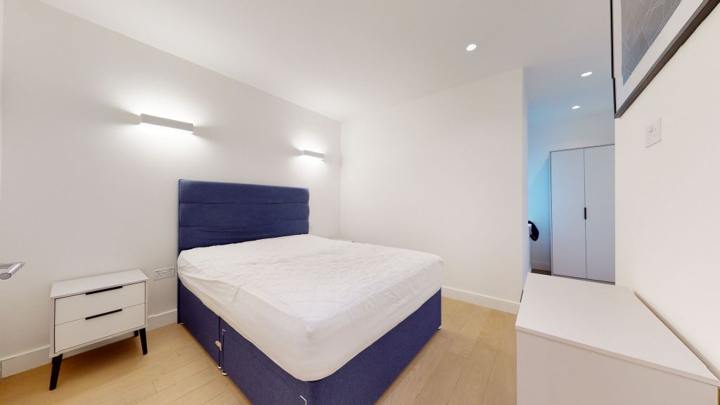 Property photo 3 of 12 Bedroom