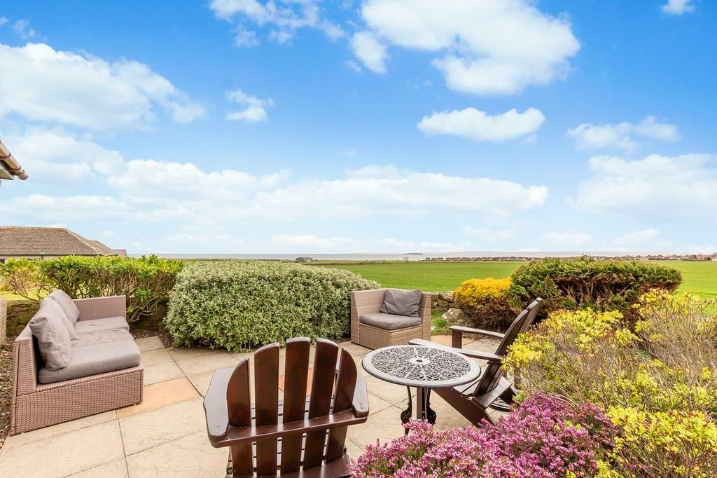 Property photo 1 of 27