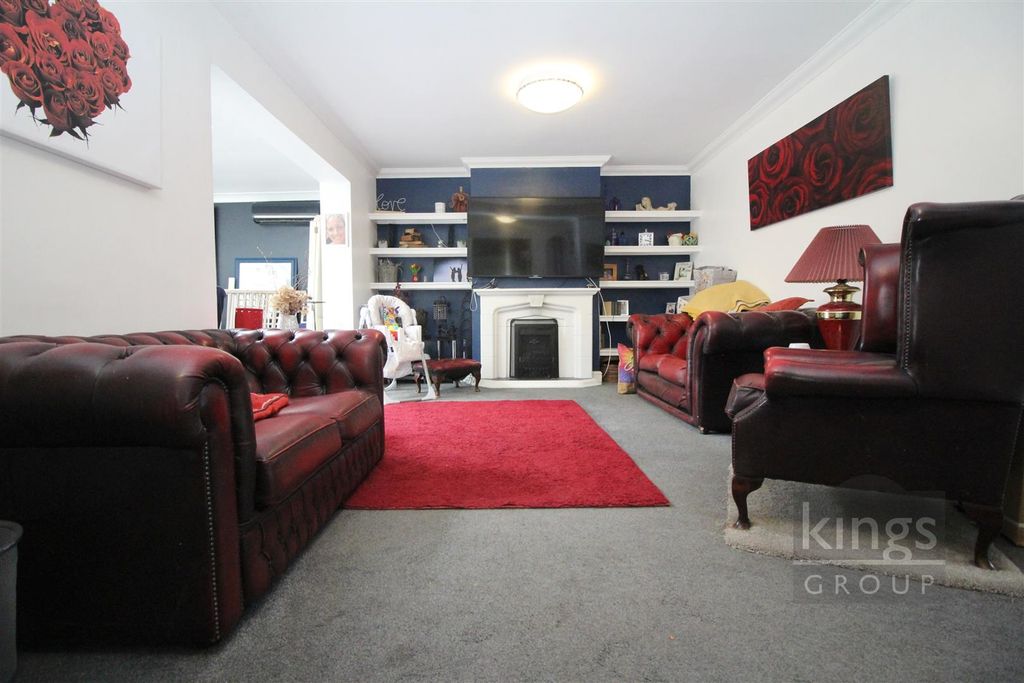 Property photo 3 of 23