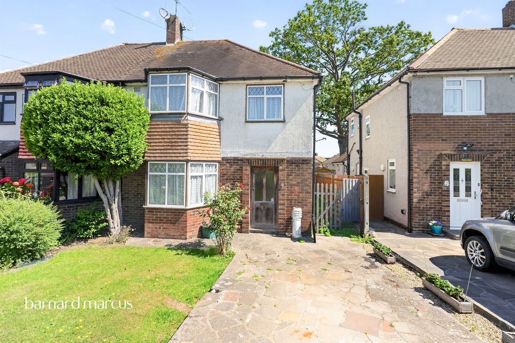 Property photo 1 of 17