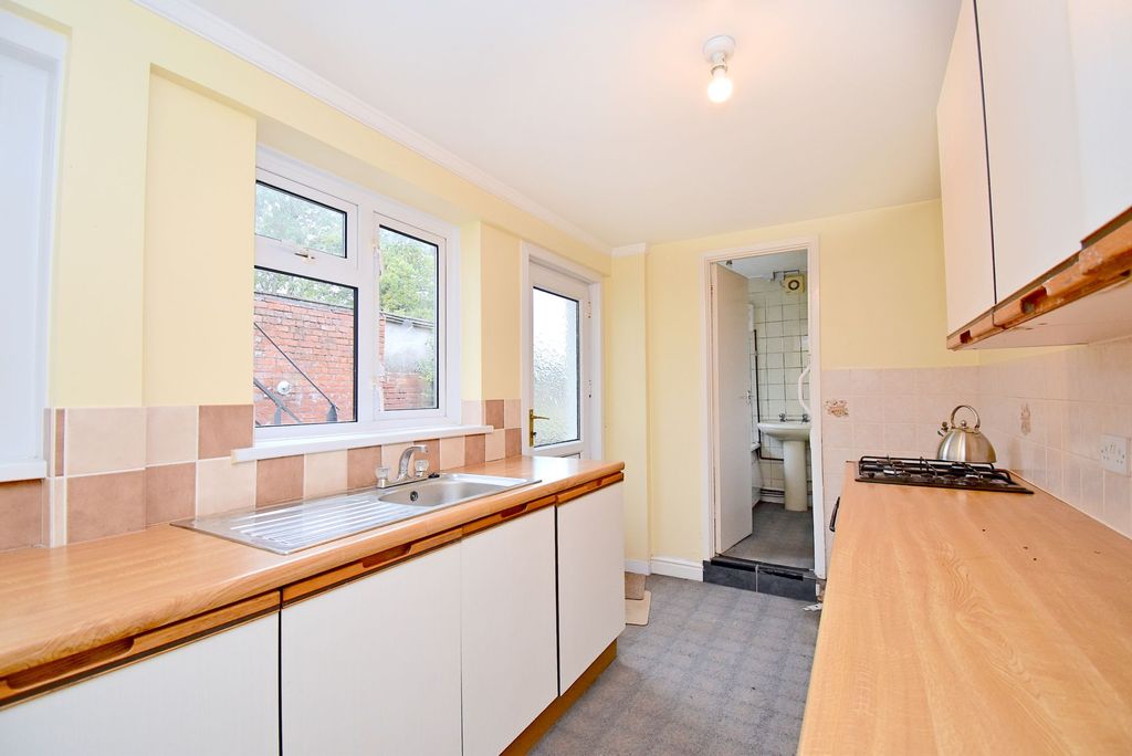 Property photo 2 of 14