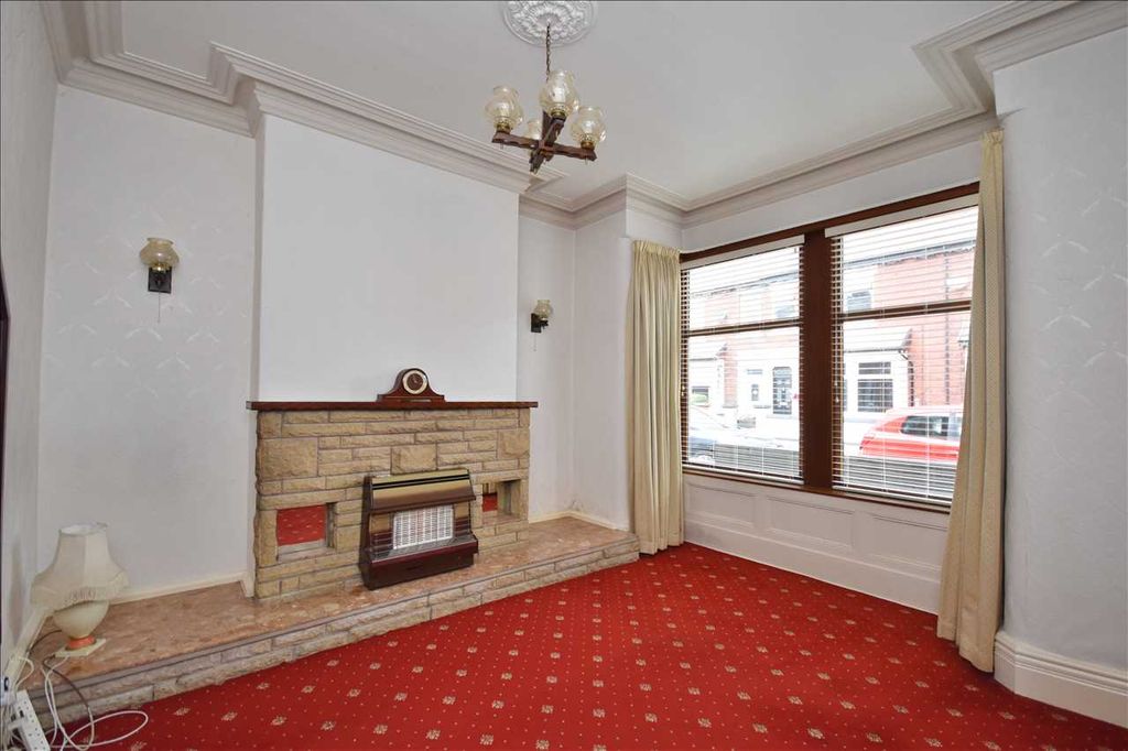 Property photo 3 of 10