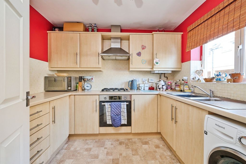 Property photo 2 of 15