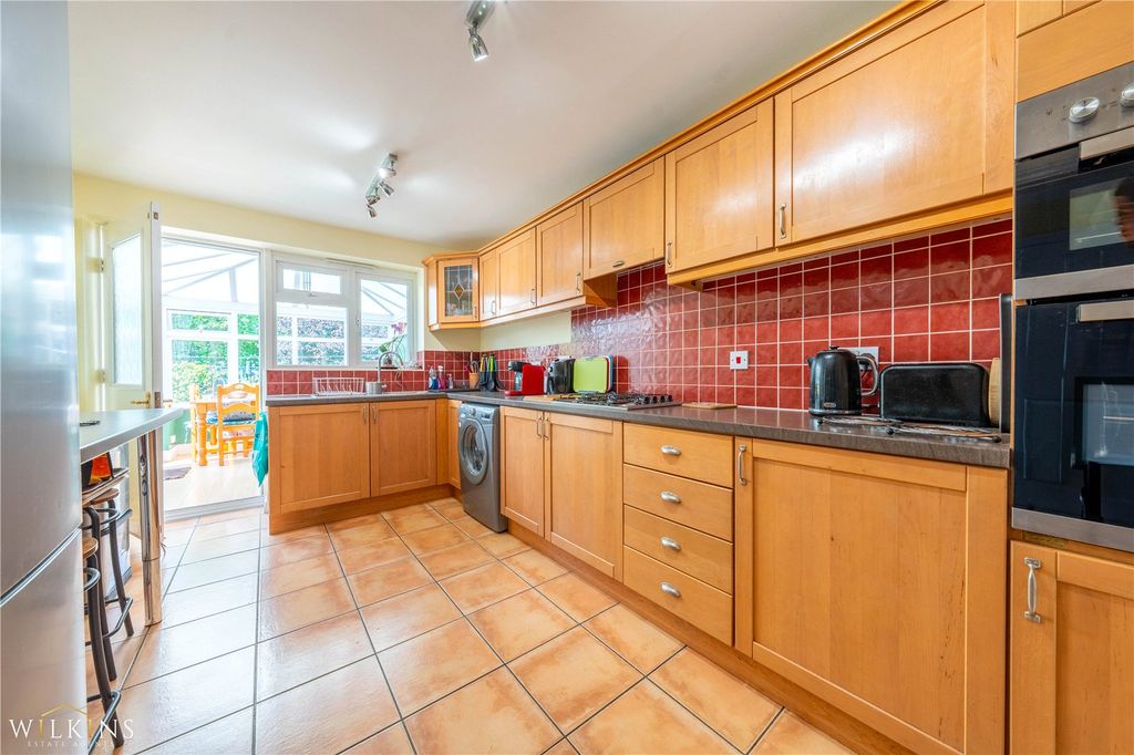 Property photo 2 of 26 Picture No. 09