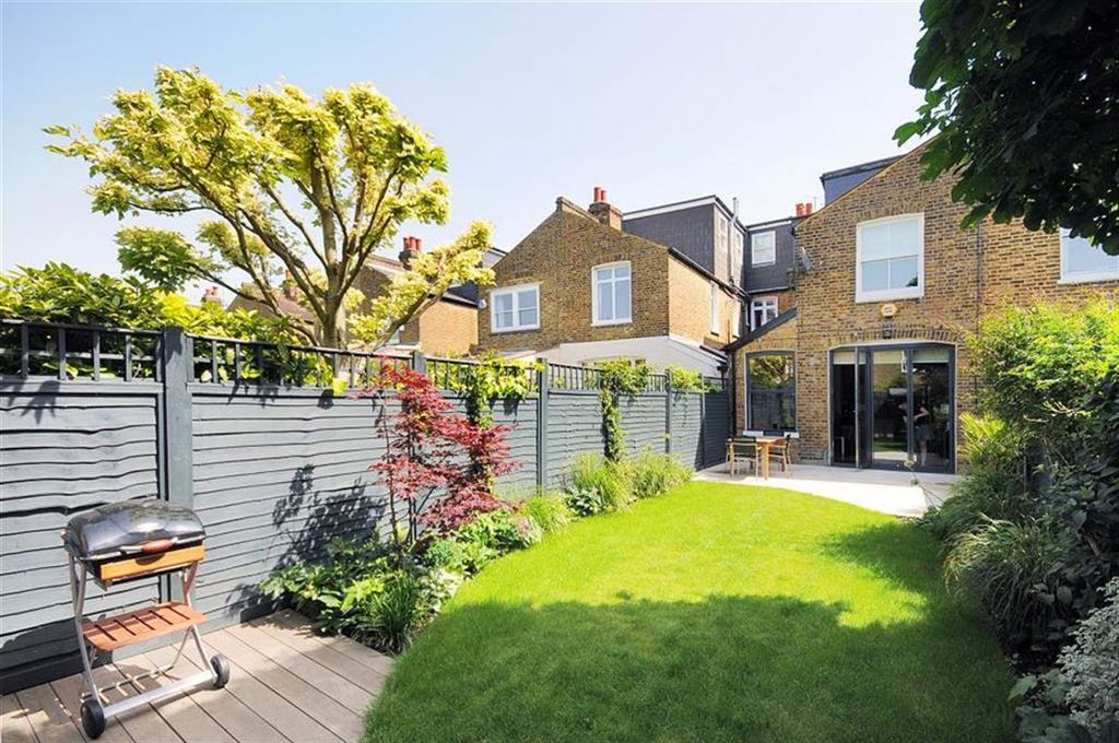 Property photo 3 of 14