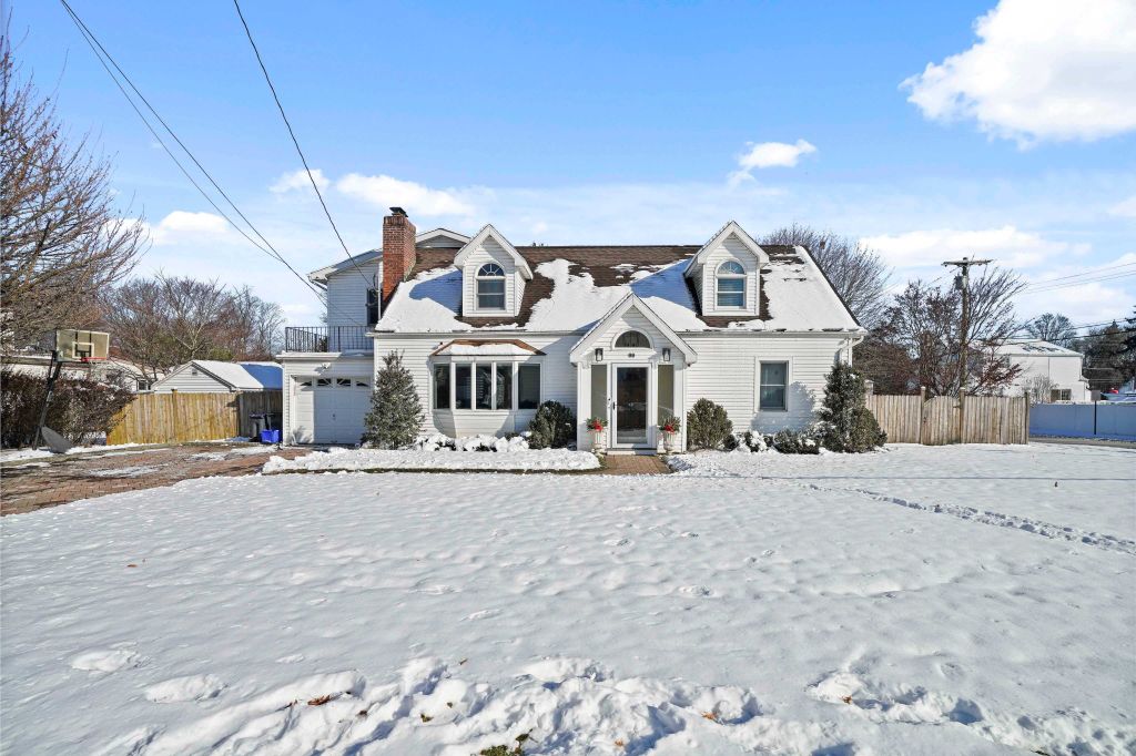 Property photo 1 of 31