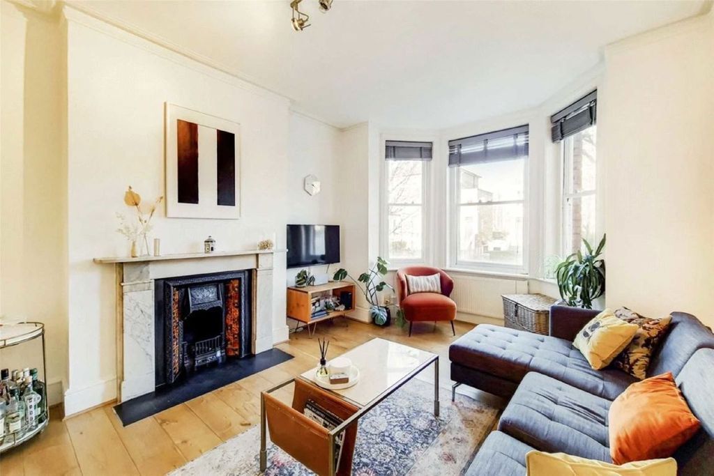 Property photo 3 of 14