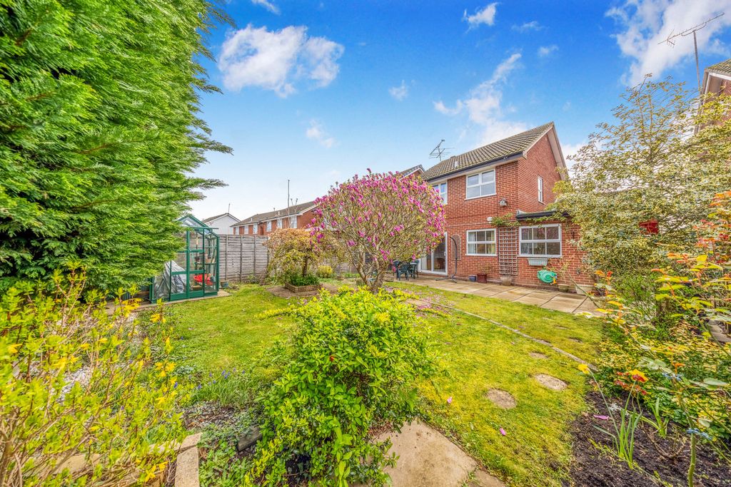 Property photo 2 of 14