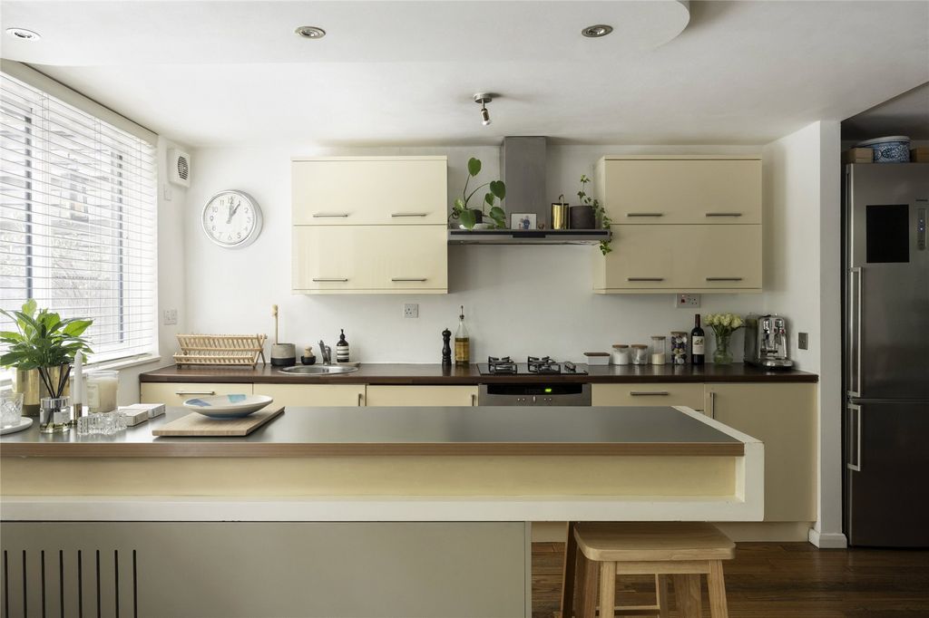 Property photo 3 of 11 Picture No. 09