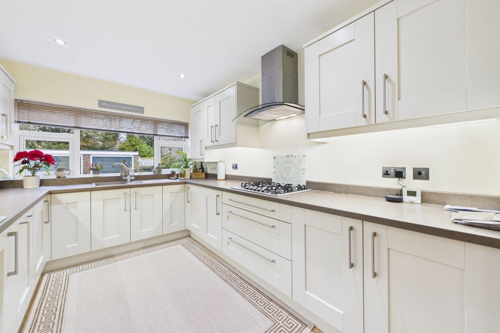 Property photo 3 of 24 Kitchen