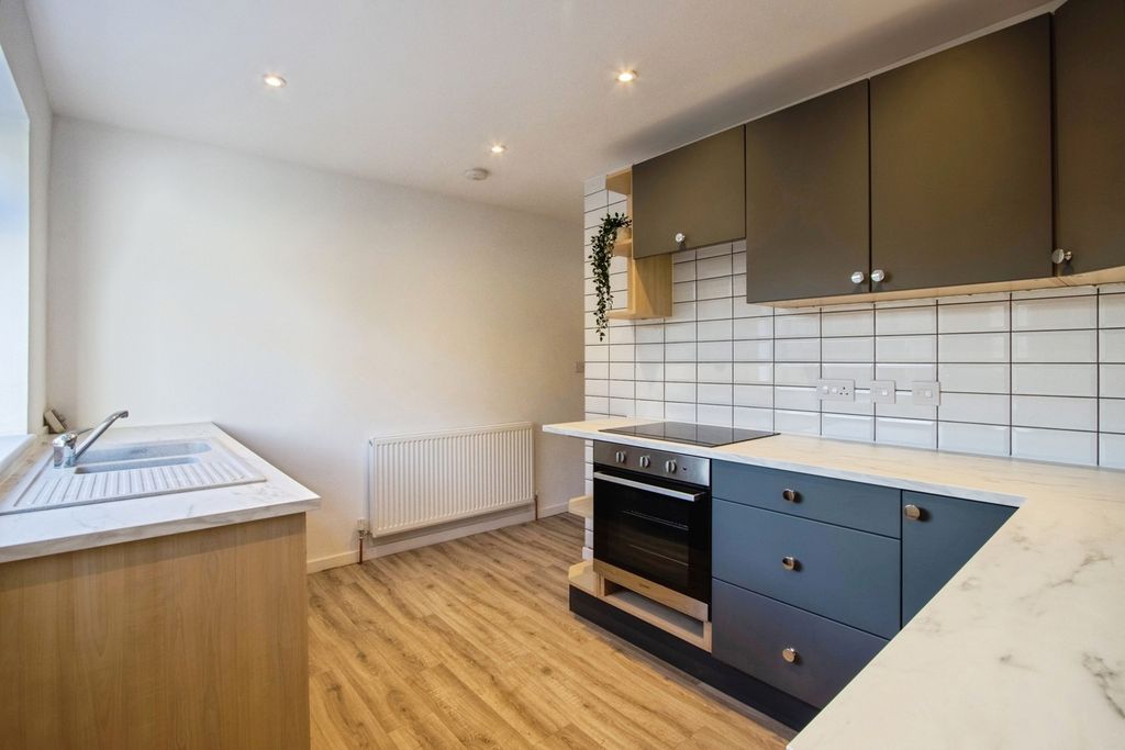 Property photo 2 of 12 Pbox-Img.Jpg