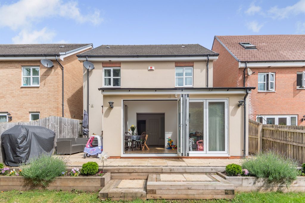 Property photo 1 of 15