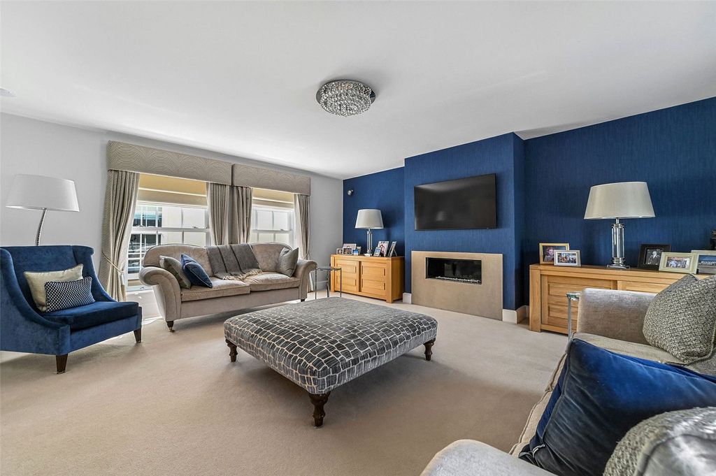 Property photo 3 of 42 Picture No. 67