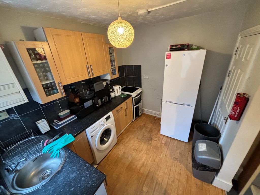 Property photo 2 of 27 29Al3