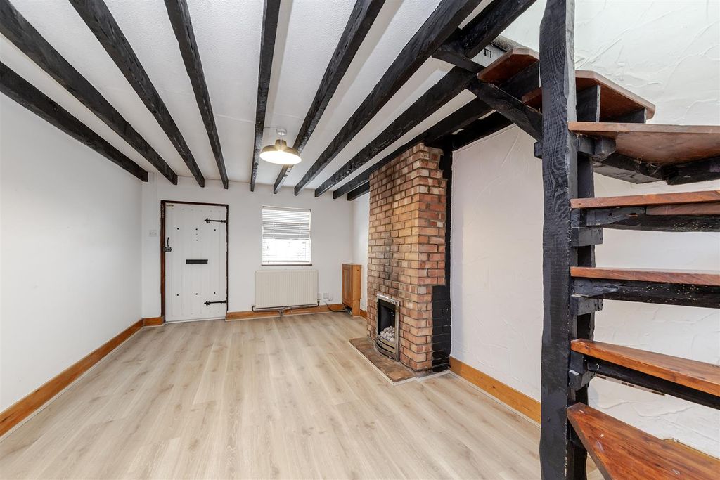Property photo 3 of 12 74Highstreet-6 - Copy.Jpg