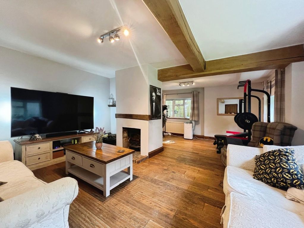 Property photo 3 of 17