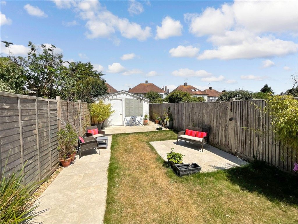 Property photo 2 of 15 Garden
