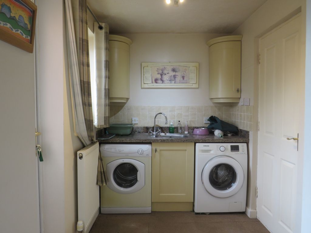 Property photo 3 of 9