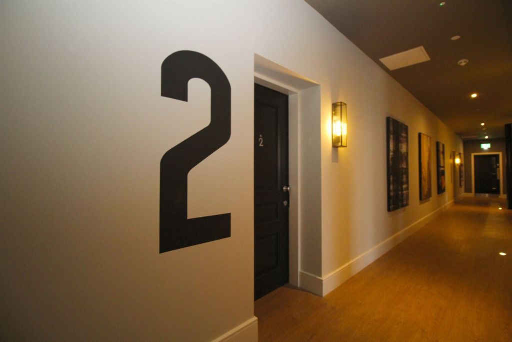 Property photo 2 of 22 Apartment Entrance