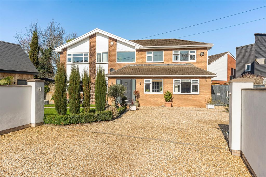 Property photo 1 of 34