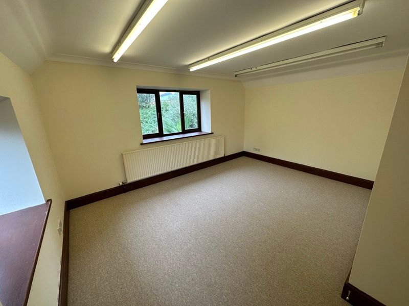 Property photo 3 of 9 Photo 2