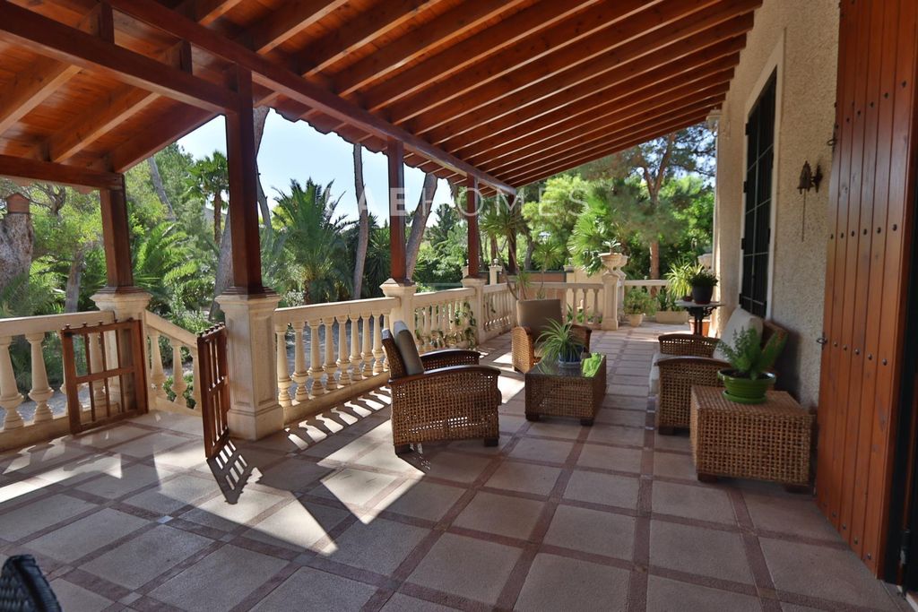 Property photo 2 of 22