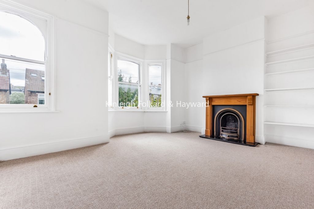 Property photo 2 of 14 8B080F38-8B10-48Fa-A