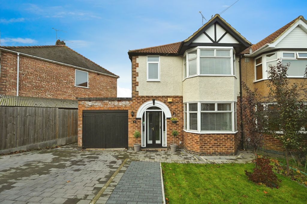 Property photo 1 of 22