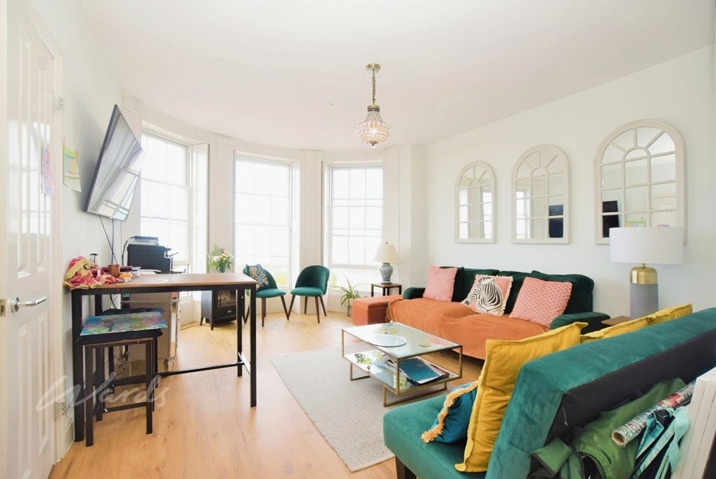 Property photo 1 of 9 Tem Lounge Use