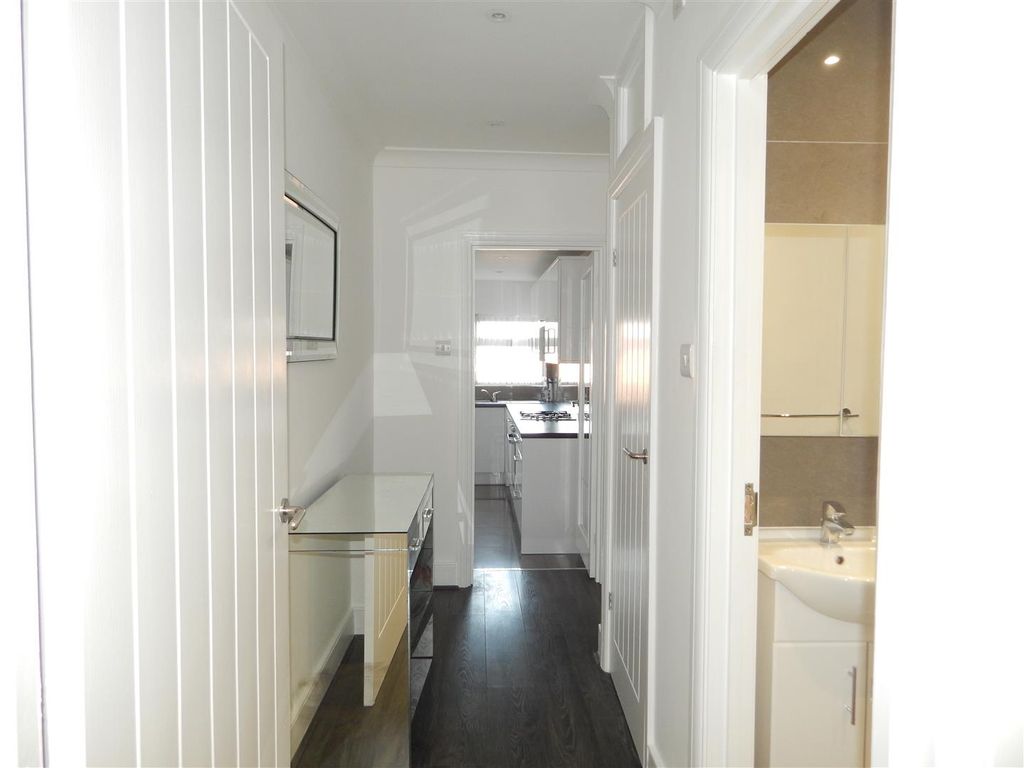 Property photo 2 of 20 Hallway