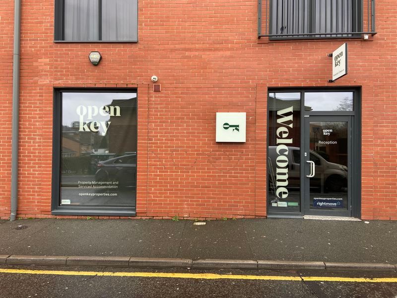 Property photo 1 of 8 Photo 8