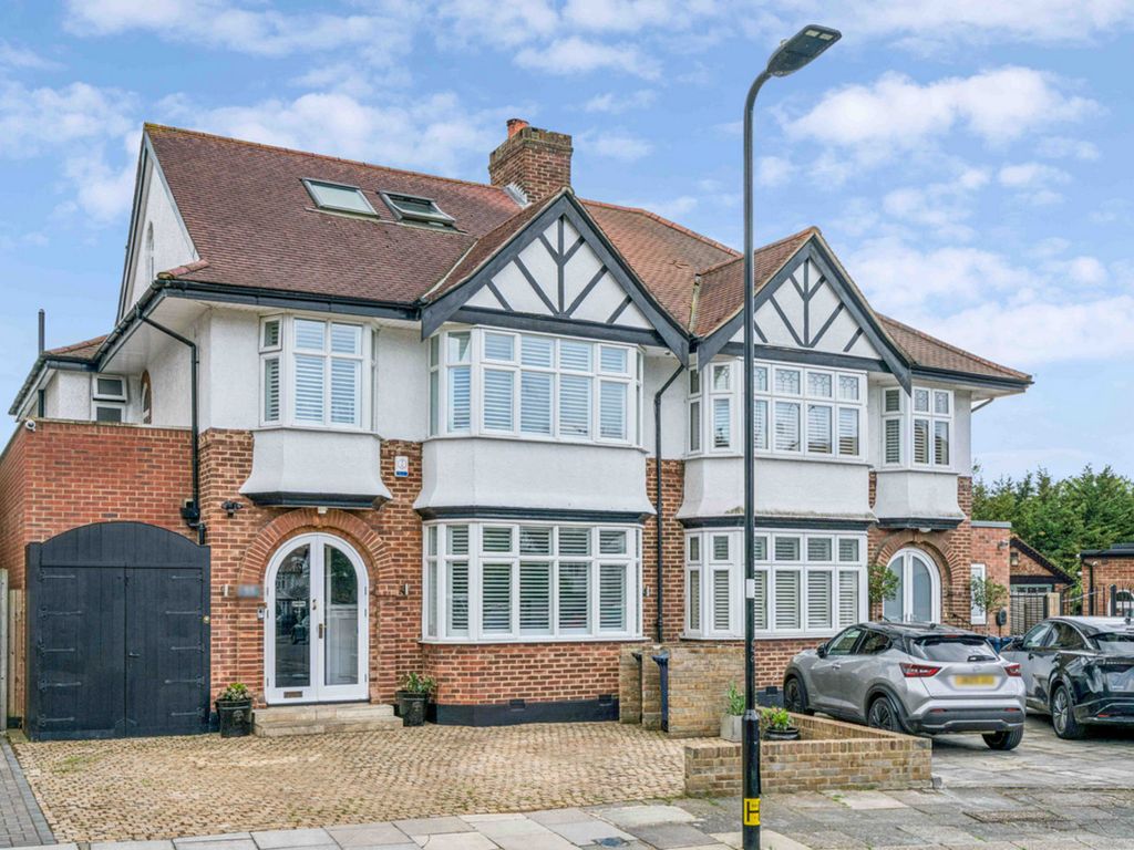 Property photo 1 of 16