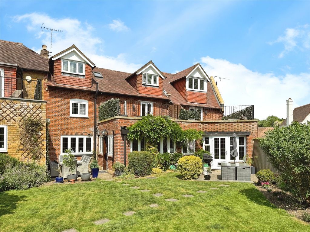 Property photo 1 of 29 Picture No. 32